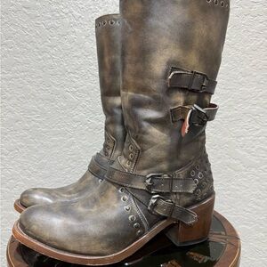 Stylish Western Brown Leather Boots